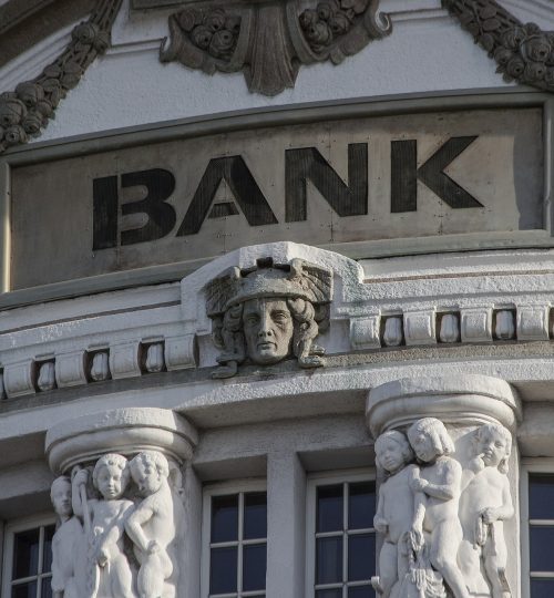 bank, money, finance-2907728.jpg